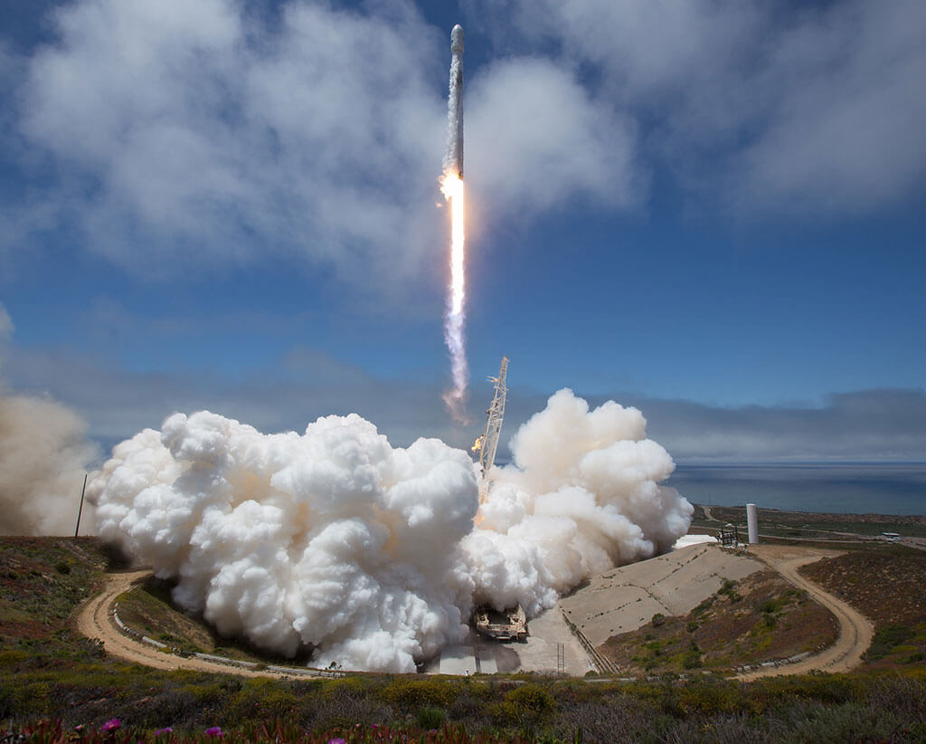 Image of the GRACE Follow-On spacecraft launching into orbit in May 2018.